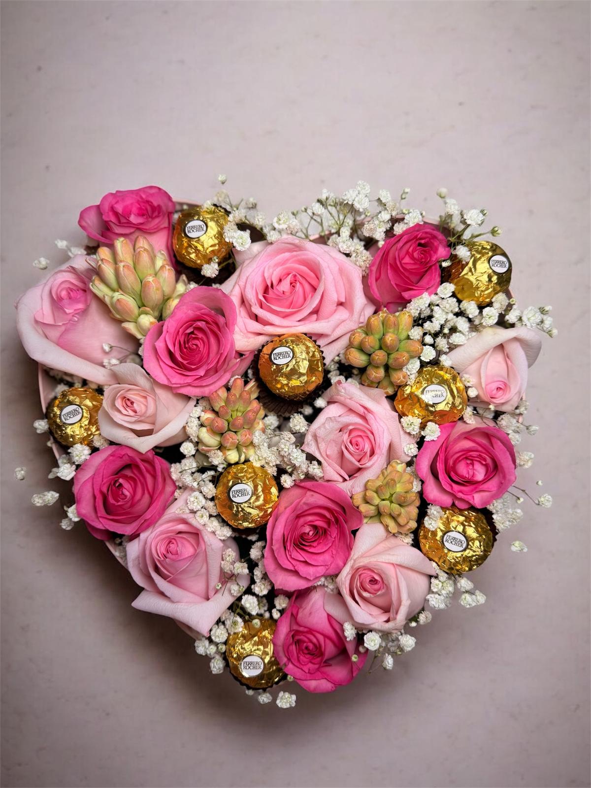 Rosy delight heart gift